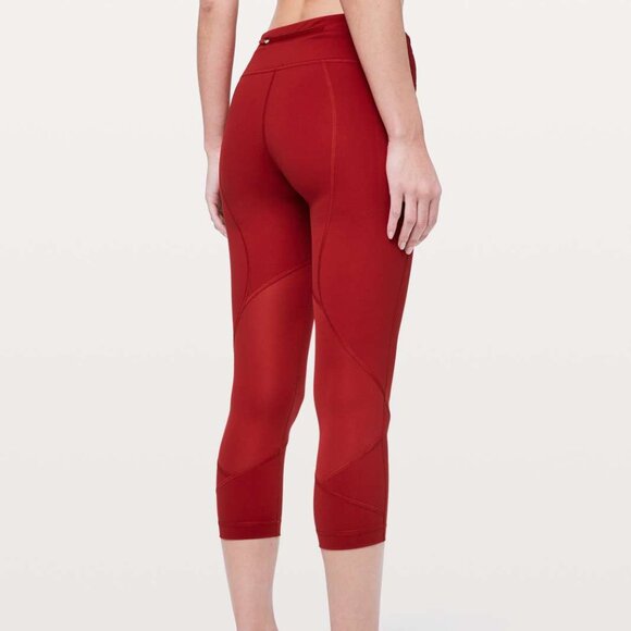 Lululemon Pace Rival Crop 22" in Dark Red - Picture 2 of 8